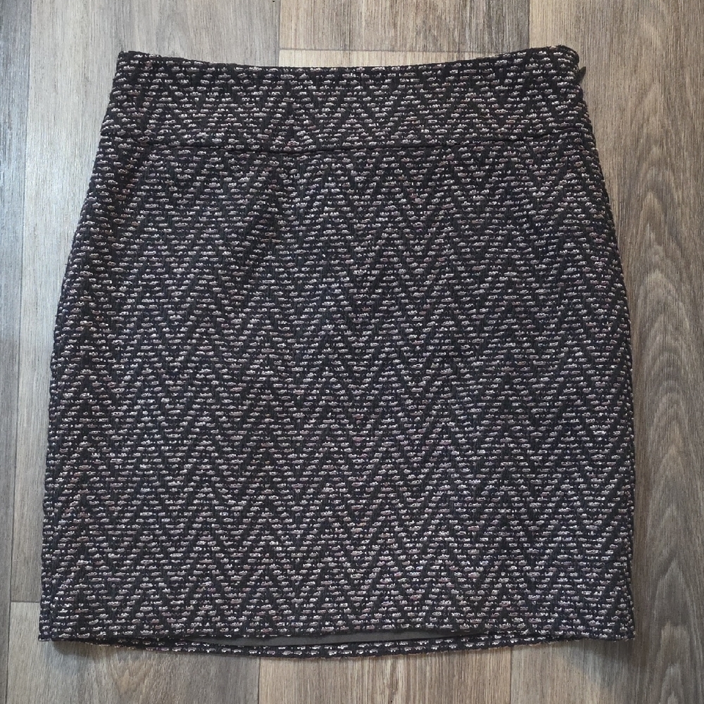 LOFT Black and White Chevron Mini Skirt